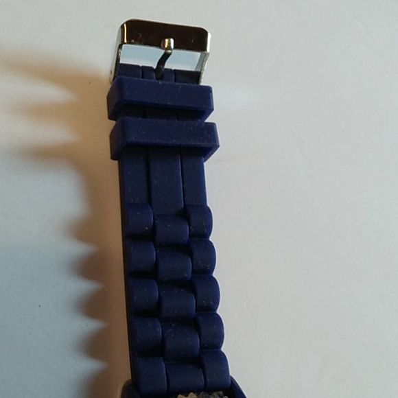 Nwot Navy Geneva Watch - Picture 3 of 8